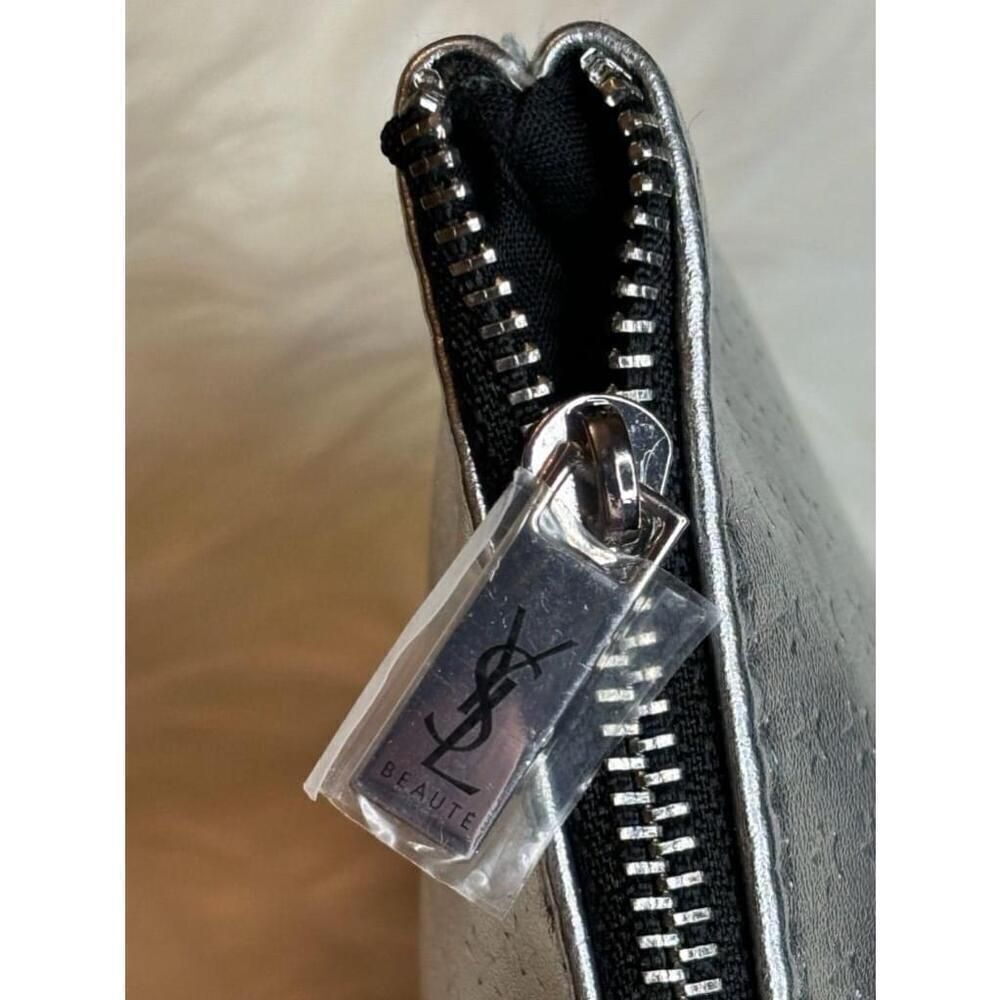 YSL Yves Saint Laurent Beaute Silver “Stars" Cosmetics/Travel Pouch Large NWT - Picture 3 of 12